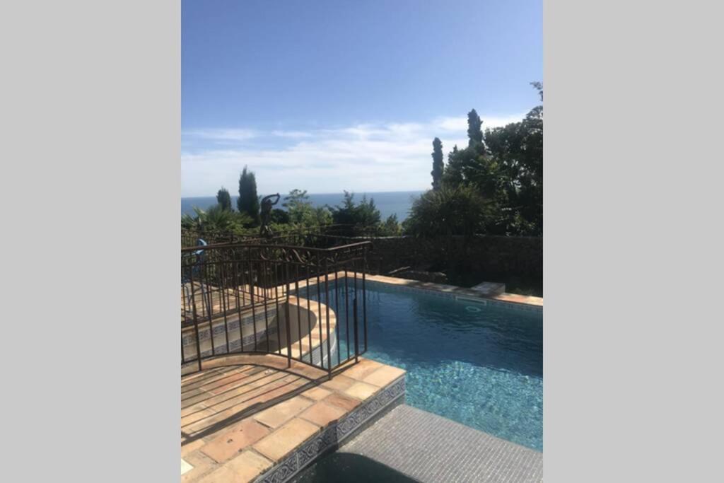 Joli Studio Au Mont St Clair Avec Vue Sur La Mer Lejlighed Sète Eksteriør billede